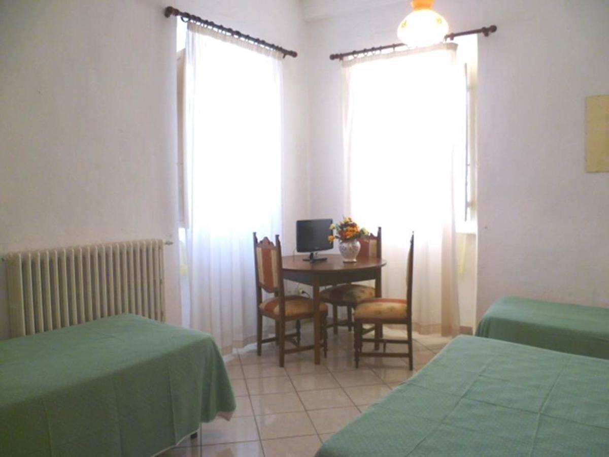 Albergo Ape Elbana Portoferraio Exteriér fotografie